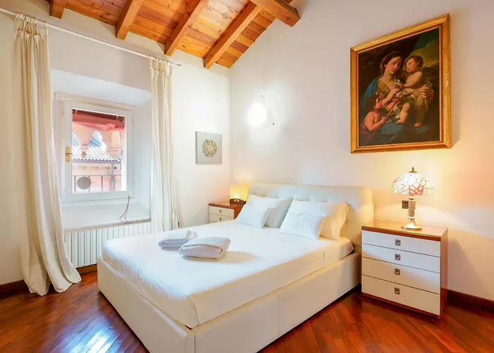 Rooftopbo Centro Storico Apartment *