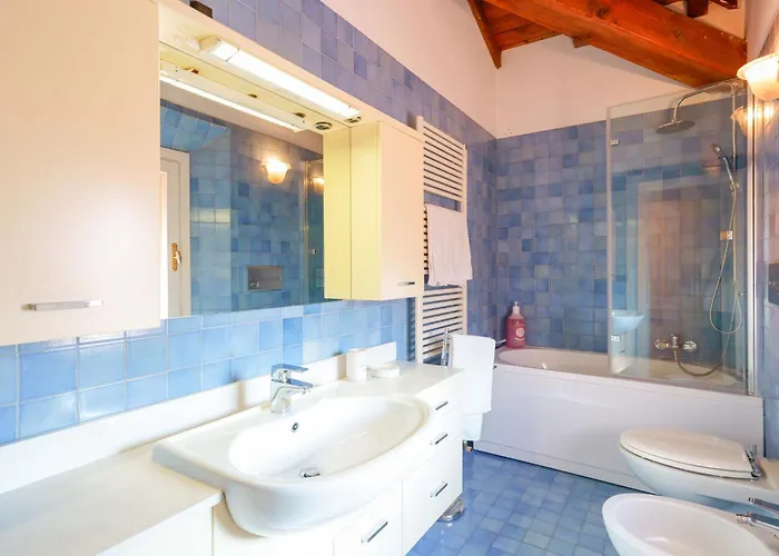 Rooftopbo Centro Storico * بولونيا