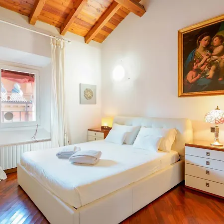 Rooftopbo Centro Storico Apartament *